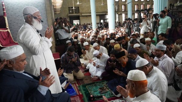 জাতীয় মসজিদ বায়তুল মোকাররমে শোকরানা মাহফিল ও দোয়া অনুষ্ঠানে আমীরে জামায়াত